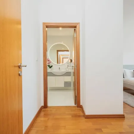 Premium By Hosty * 오디벨라스